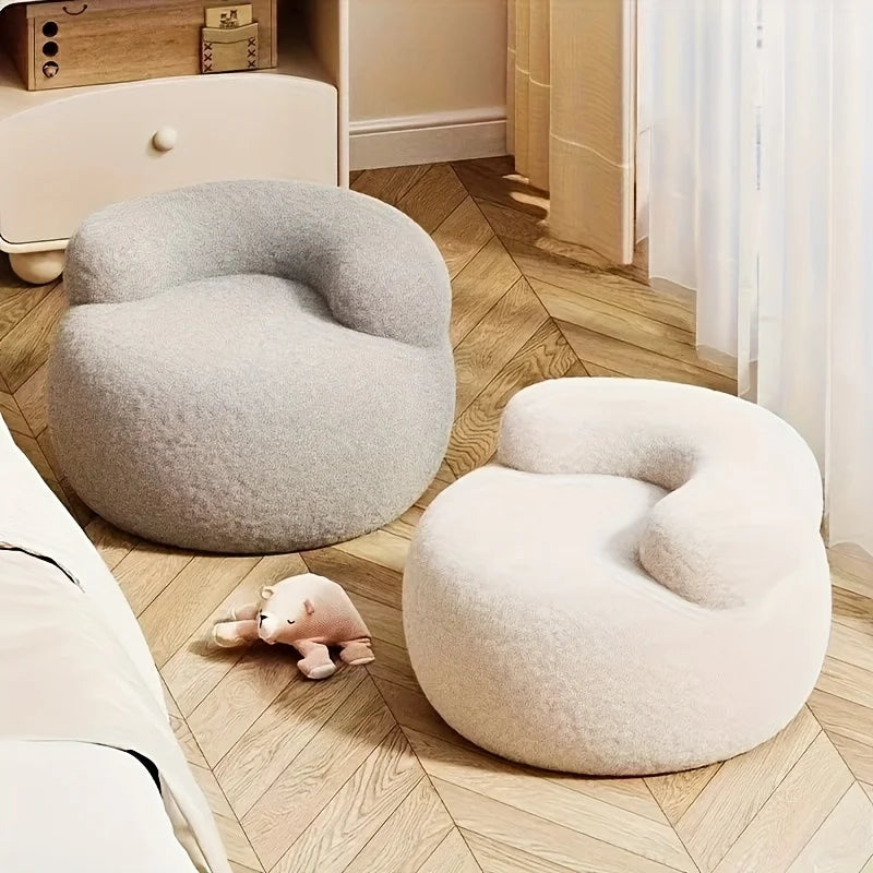 Moody Pouf